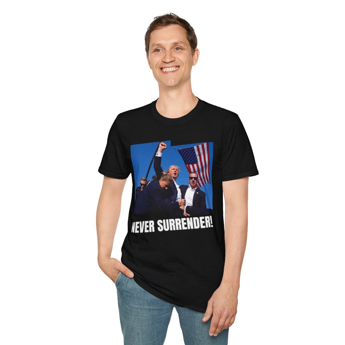 President Trump - Never Surrender! - Men's T-Shirt