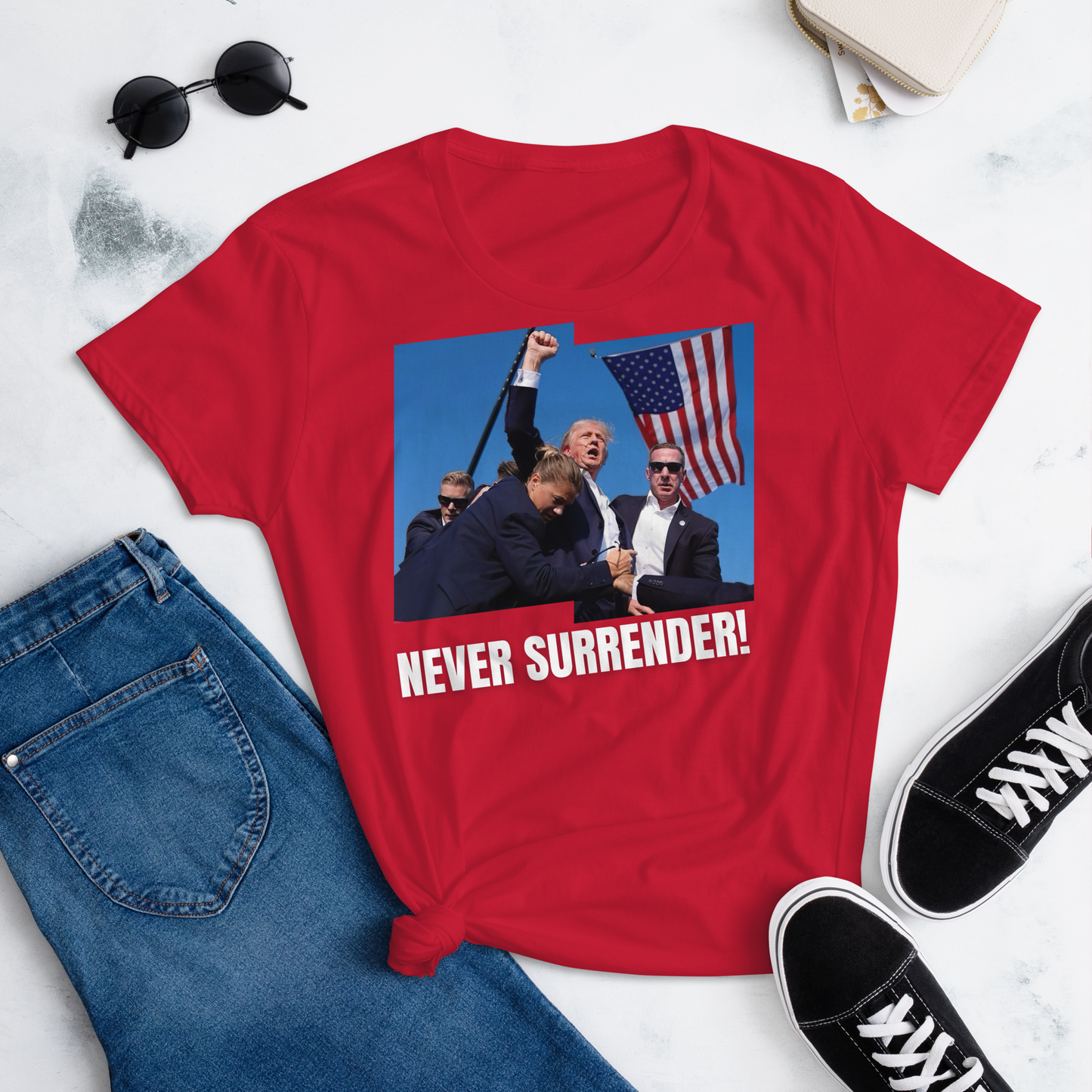 President Trump, Never Surrender! - Women's T-Shirt