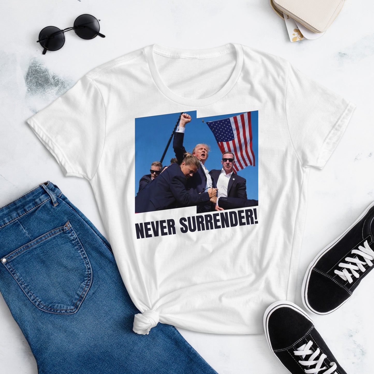 President Trump, Never Surrender! - Women's T-Shirt