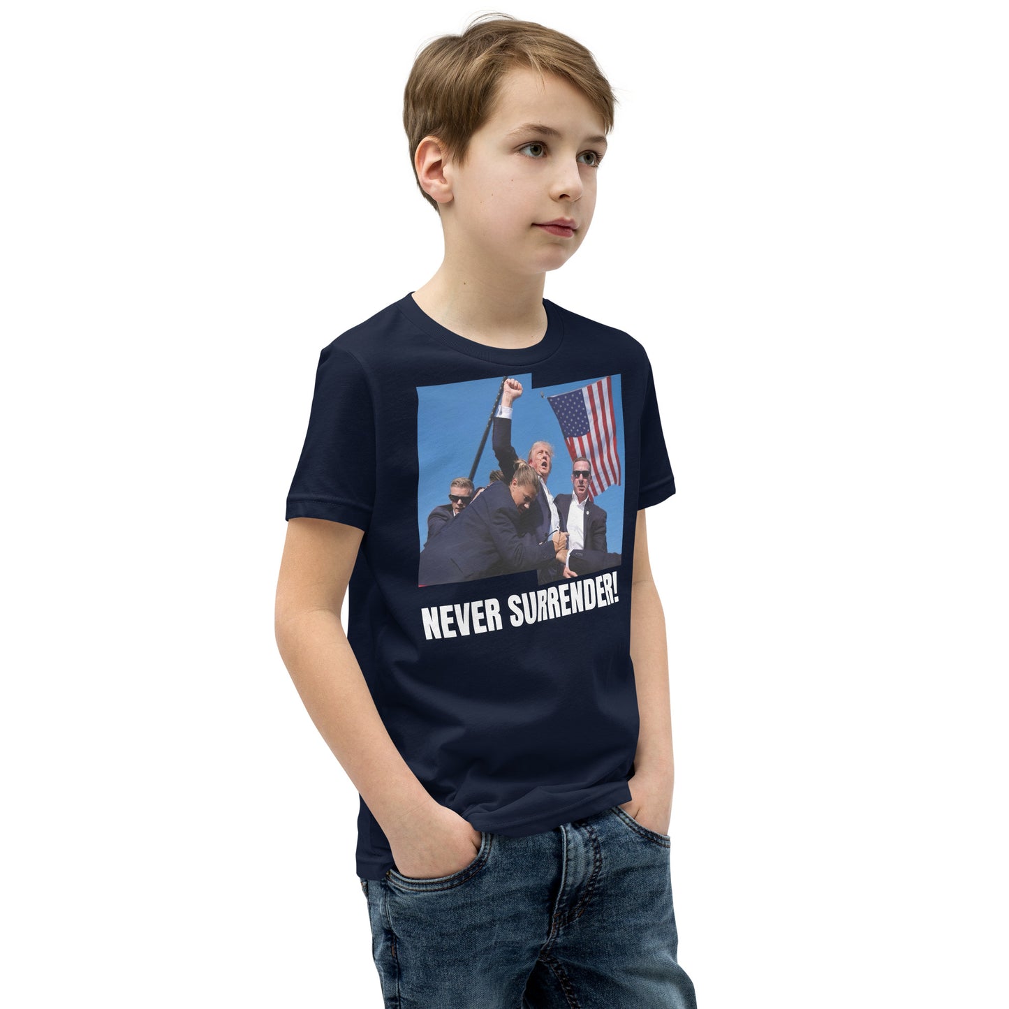 President Trump - Never Surrender! Kids' T-Shirt